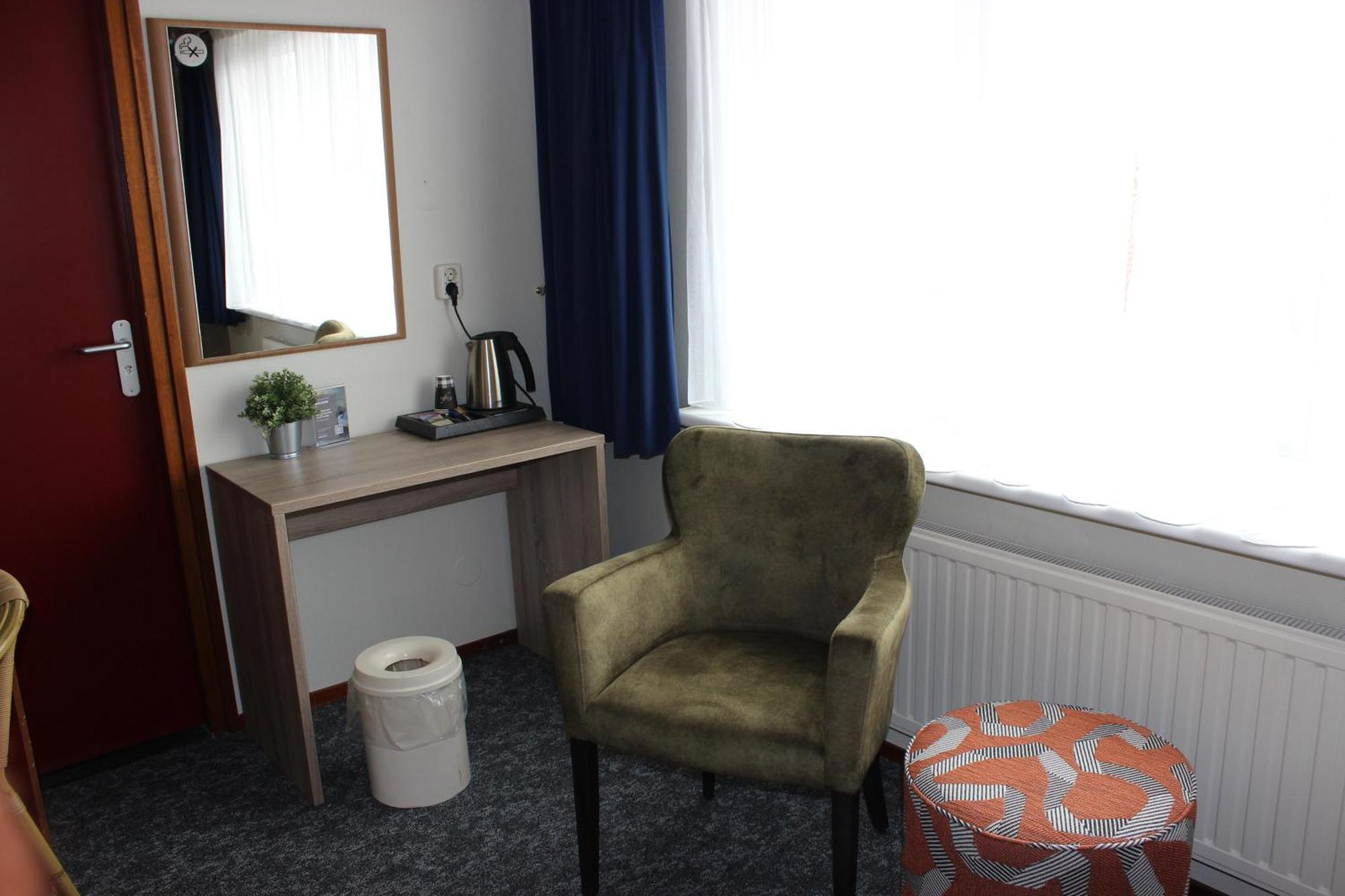 Hotel "De Klok" ブーレン エクステリア 写真
